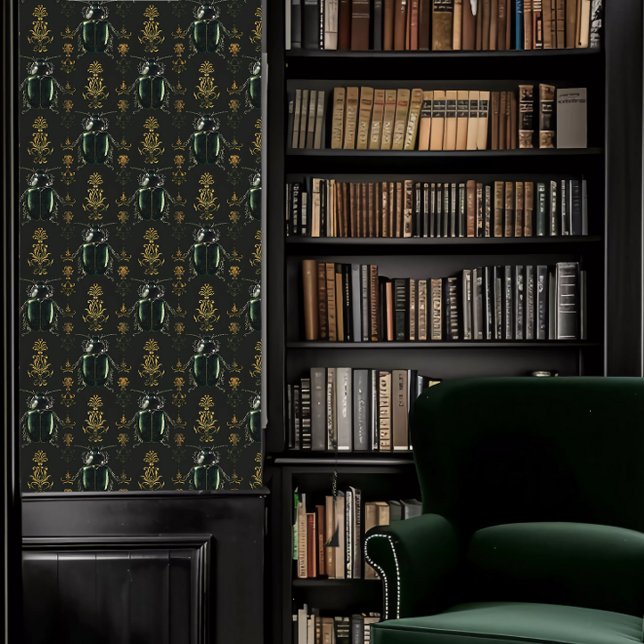Papel Pintado Academia oscura Pequeños escarabajos verdes (Dark Academia Small Green Beetles Wallpaper in a library.)