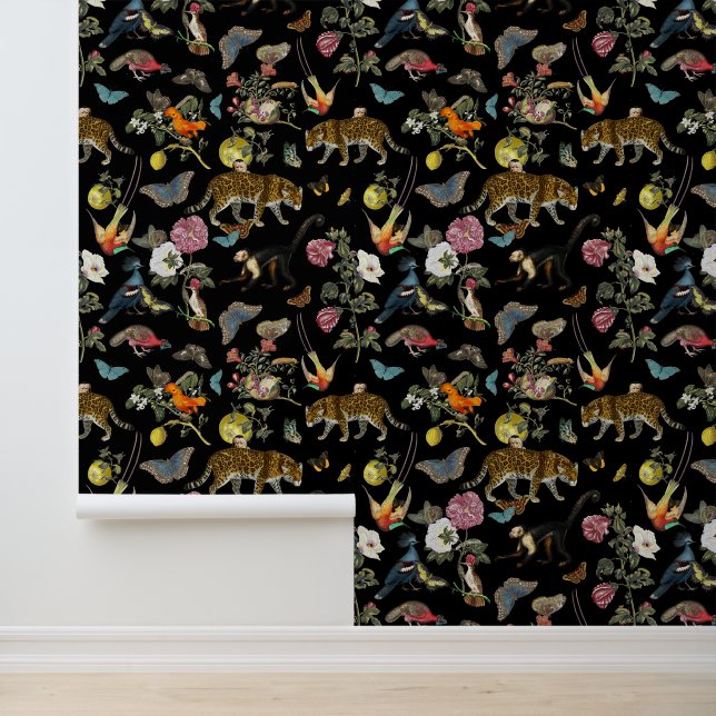 Papel Pintado Animales salvajes vírgenes y oscuros en el bosque (Solicitud)