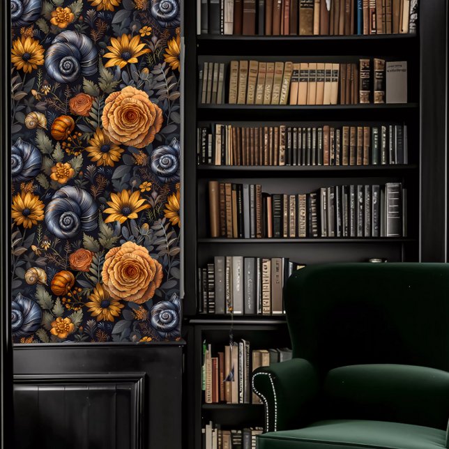 Papel Pintado Caracoles oscuros de la Academia con flores azules (Dark Academia Snails with Blue & Peach Flowers Wallpaper in a library.)