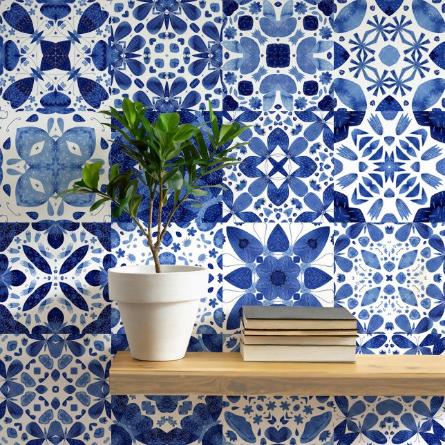 Papel Pintado Cuello de agua azul de mosaico blanco mediterráneo (Mediterranean blue and white tile pattern watercolor peel and stick wallpaper)
