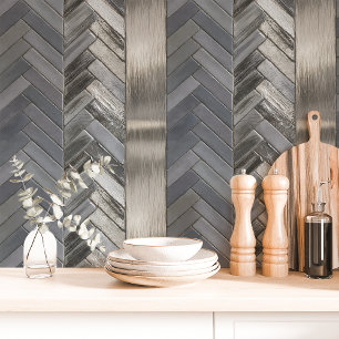 Papel Pintado Plateado Metálico y Chevron en Gris Espina de Pesc
