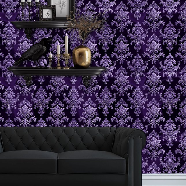 Papel Pintado Whimsigoth Intrincado morado en la impresión de se (Whimsigoth Dark Purple and Black Damask wallpaper behind a black couch and goth floating shelves)