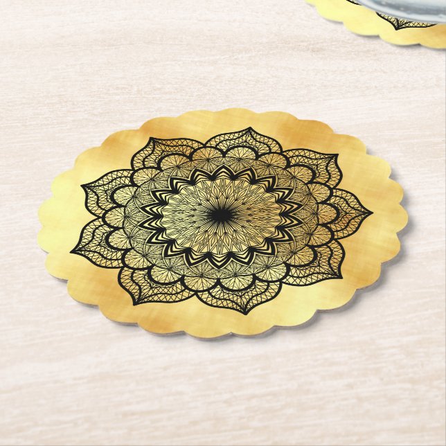 Papel Posavasos con Mandala Negro sobre Fondo de Oro Sua (En perspectiva)