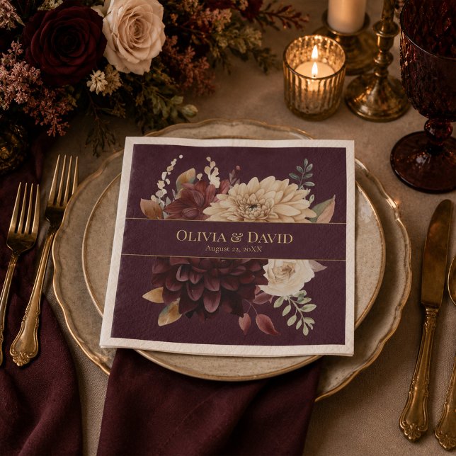 Papel Servilleta de boda personalizada con estampado flo (Burgundy Floral Gothic Personalized Wedding Napkin
)