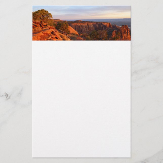 Papelería Amanecer en el sendero Grand View en el Monumento  (Anverso)