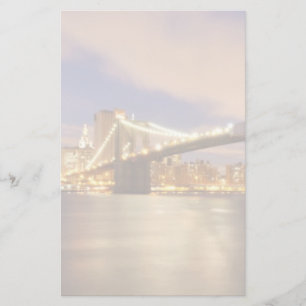 Papelería Brooklyn Bridge y Manhattan en Night.