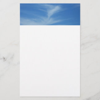 Papelería Cielo azul con nubes blancas resumen foto natural