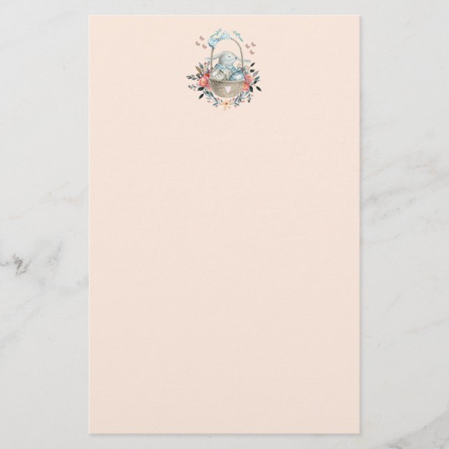 Papelería Conejo lindo en una canasta con huevos y flores de (Anverso)