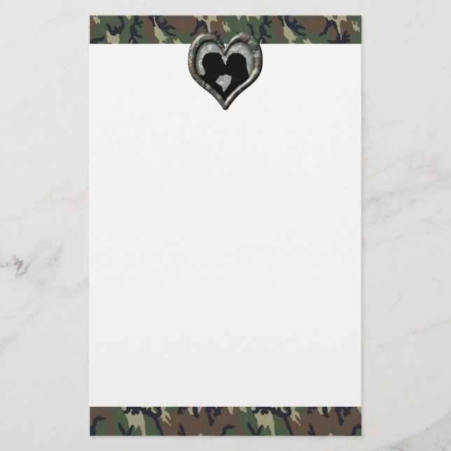 Papelería Corazón de Silhouette Camo Pareja de Besado Milita (Anverso)
