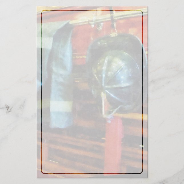 Papelería El casco y la chaqueta del bombero (Anverso)