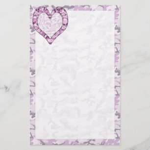 Papelería El corazón de camuflaje rosa/morado de Woodland en