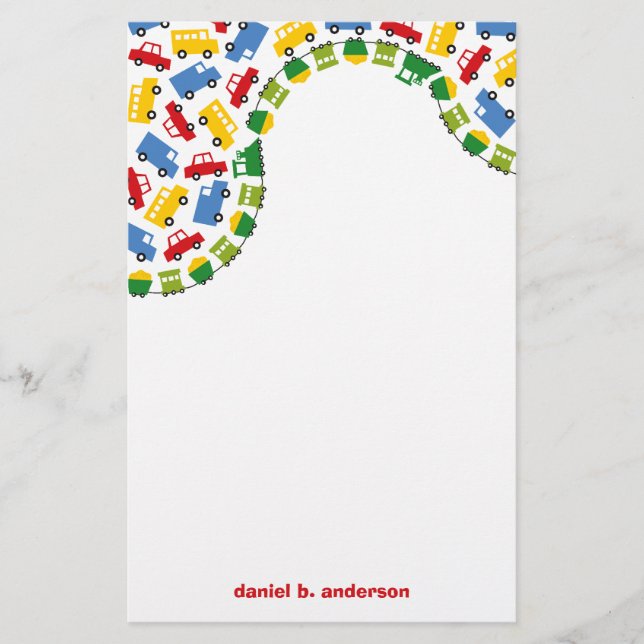 Papelería El muchacho del cumpleaños juega los camiones (Anverso)