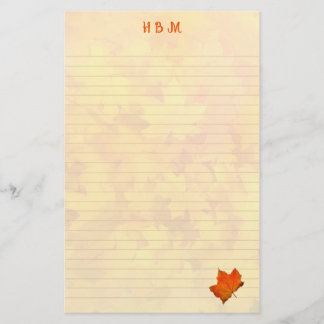 Papelería El otoño monogramado en linea deja la escritura pe