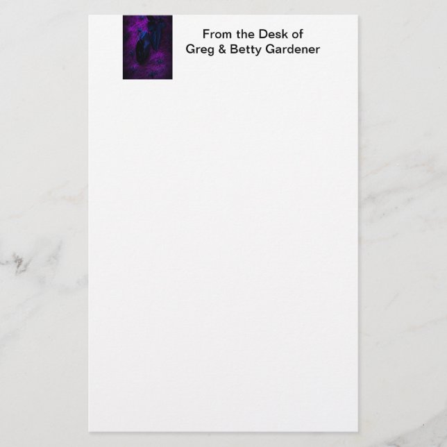 Papelería Espeluznante Rosa de material negro, arañas negras (Anverso)