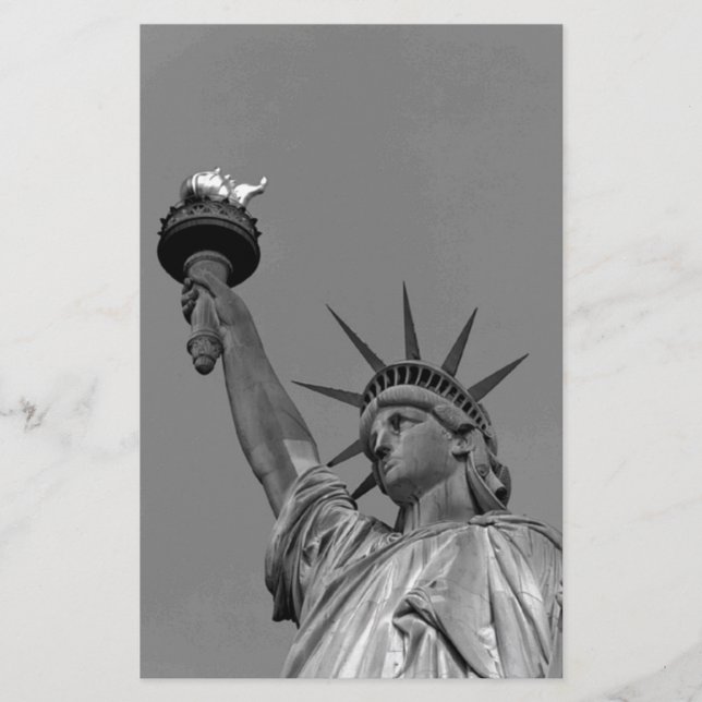 Papelería Estatua blanca y negra de la libertad de Nueva Yor (Anverso)