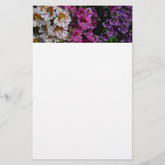 Papelería Flores de mariposa de rosa blanco y morado