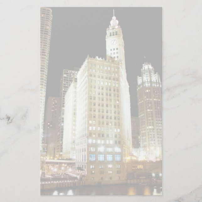 Papelería Histórico monumento de Chicago en la noche (Anverso)
