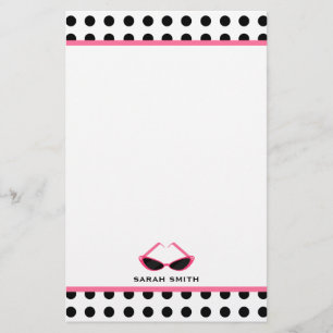 Papelería Lunar y gafas de sol rosadas retras