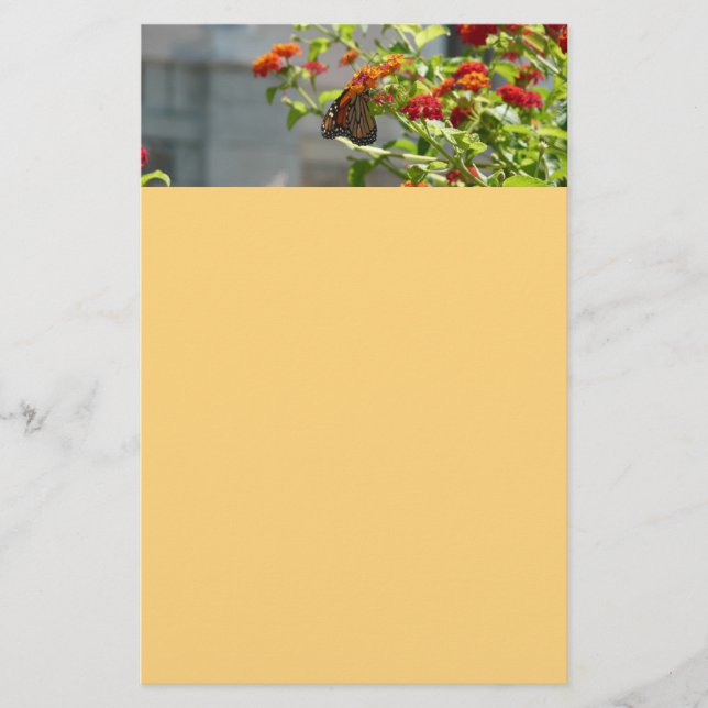 Papelería Mariposa monarca en mariposa roja Bush (Anverso)
