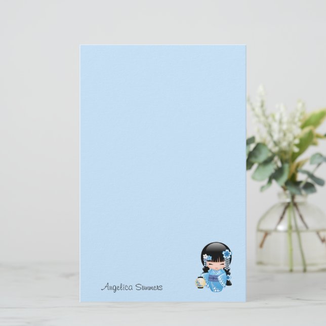 Papelería Muñeca Kokeshi de Invierno - Chica Geisha japonesa (Anverso de pie)