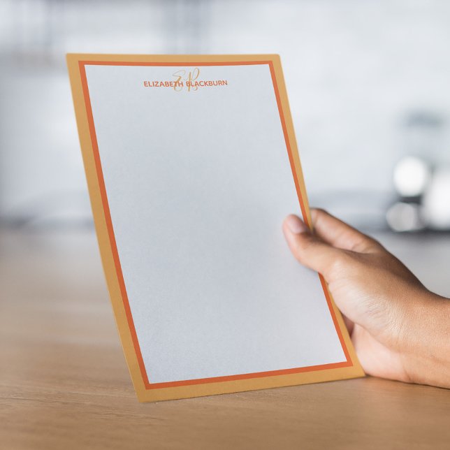 Papelería Naranja de Iniciales de Monograma de Nombre Person (Custom Personalized Name Monogram Initials Orange Stationery)