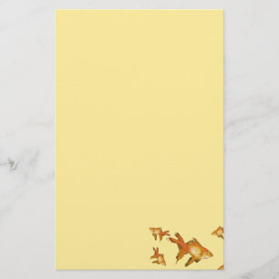 Papelería natación de lujo del goldfish del oro en acuario