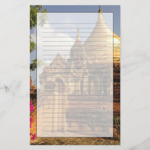 Papelería Pagoda Dhamma Yazaka en Bagan, Myanmar