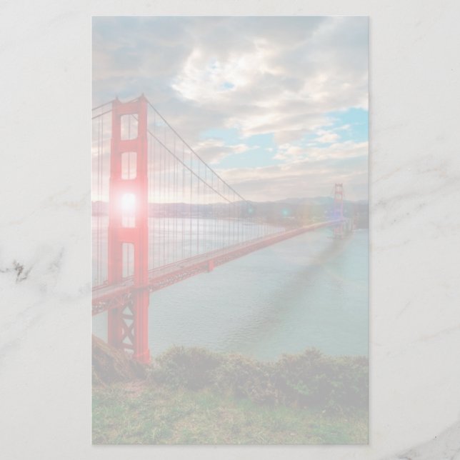 Papelería Puente Golden Gate con sol brillando. (Anverso)