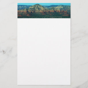 Papelería Sedona y la roca de la olla de café desde arriba