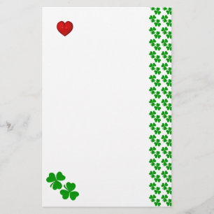 Papelería Shamrock irlandés con Stationery de corazón rojo