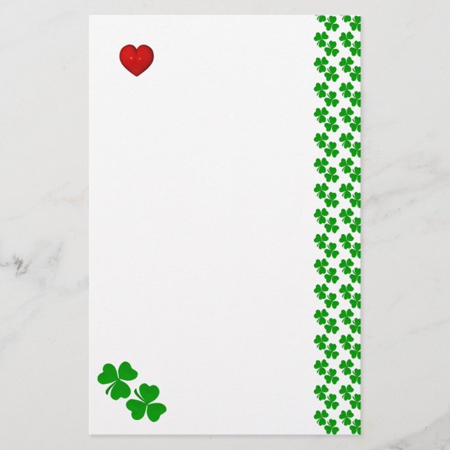 Papelería Shamrock irlandés con Stationery de corazón rojo (Anverso)