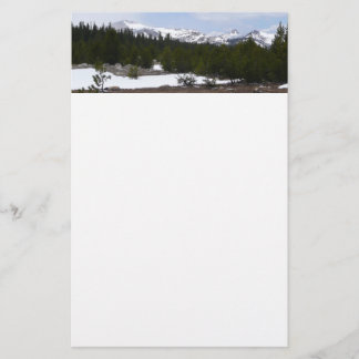 Papelería Sierra Nevada y nieve en Yosemite