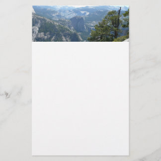 Papelería Vista de Yosemite Mountain en el Parque Nacional Y