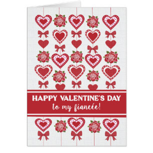 Para Fiancee, los corazones de las rosas rojas de 