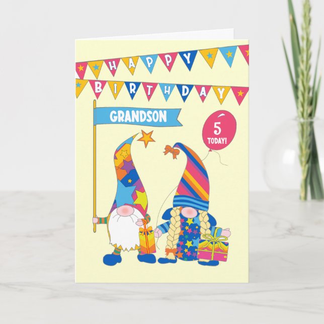 Para la tarjeta de gnomes divertidos de cumpleaños (Anverso)