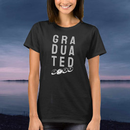 Para los recién graduados. Una camiseta de graduad