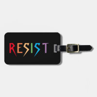 Resistir en etiqueta de equipaje de colores arcoir
