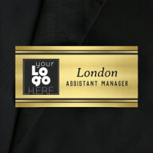 Etiqueta de nombre de color negro y dorado del log