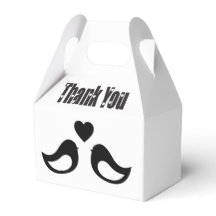 Caja de regalo de pájaros de amor en blanco y negr