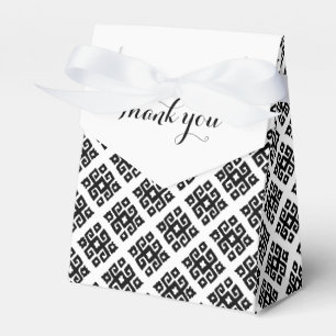 Para Regalos Caja de regalo tribal angular en blanco negro