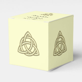 Para Regalos Nudo celta en caja de oro y de marfil