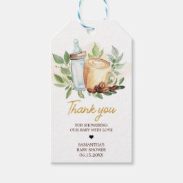 Para Regalos Un bebé está preparando etiquetas de favor del caf