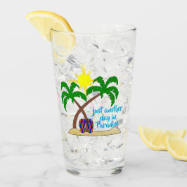 Paraíso en la Playa / Vaso de Vidrio de Palmeras