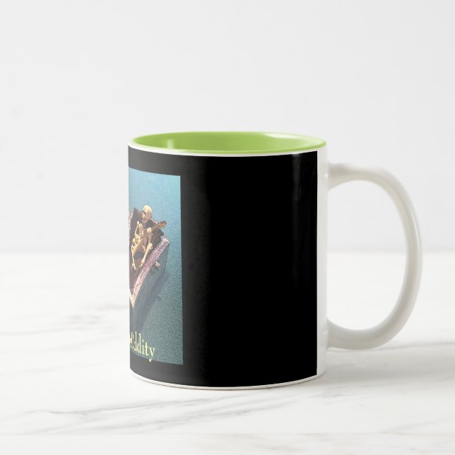 Paraíso en la taza de la vida futura (Derecha)