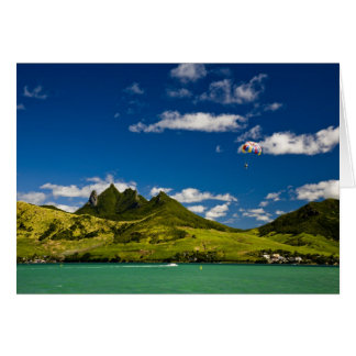 Parasailing a la vista de impresionante León