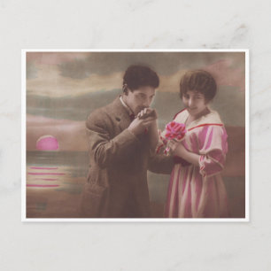 Pareja romántica retro en postal Moonrise