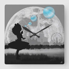 PARIS Niña haciendo reloj de pared de burbujas azu