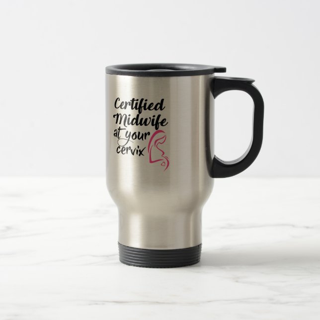 Partera certificada en su taza de café del viaje (Derecha)