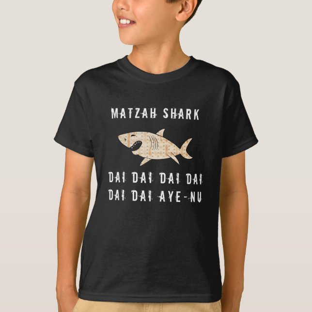 Pascua la camiseta básica de Matzah Shark (Anverso)