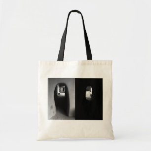 Pasillo de Adobe: La bolsa de asas blanco y negro